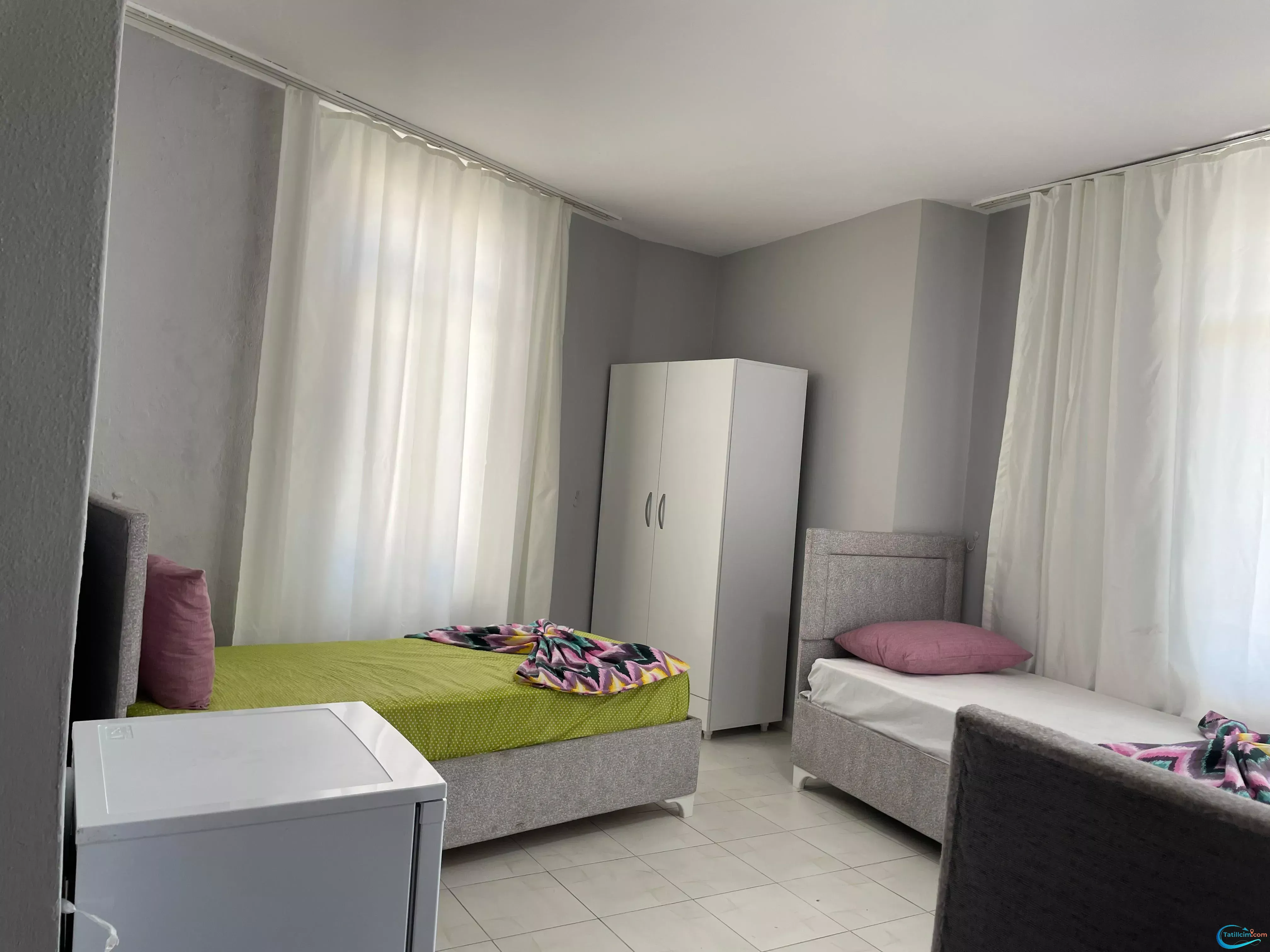tatilcim.com Hira Otel Geniş  Oda