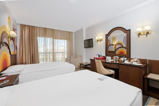 tatilcim.com Megasaray WestBeach Antalya Deluxe Standart Oda Şehir Manzaralı